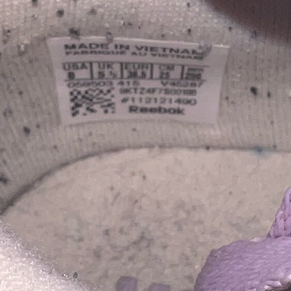 Reebok classic lilac purple shoes - Picture 6 of 6